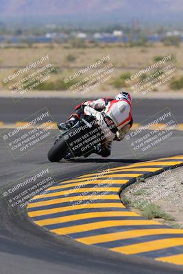 media/Oct-08-2022-SoCal Trackdays (Sat) [[1fc3beec89]]/Turn 11 Backside (1145am)/